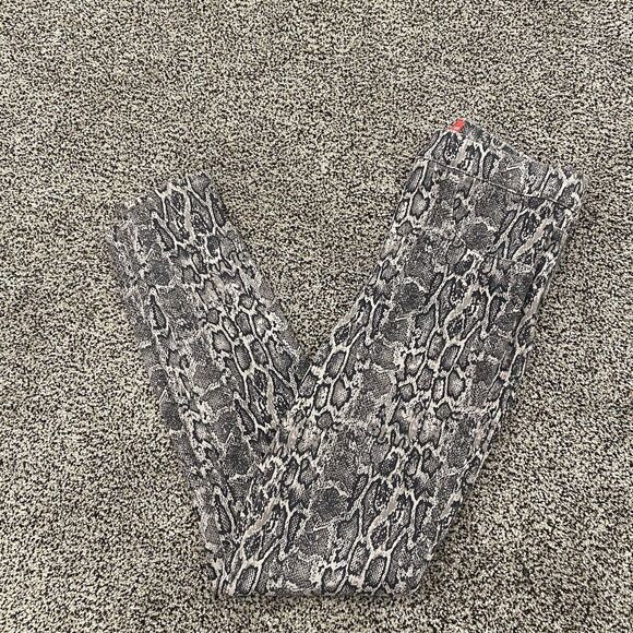 SPANX S Jeanish Ankle Pull On Knit Leggings Snakeskin Print Black Taupe Slimming - Picture 16 of 16